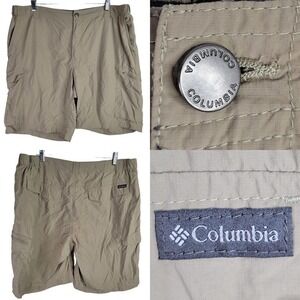 Columbia Men's Silver Ridge Cargo Shorts Tan Nylon Hiking Ripstop Size 40 x 10"